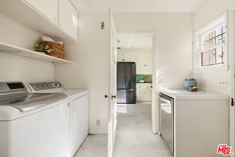 $1,799,000 | 613 North Detroit Street, Los Angeles, CA 90036