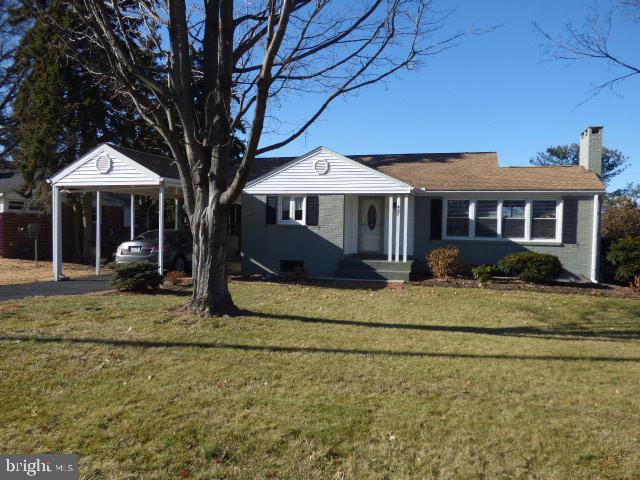 437 Edgehill Road York, PA 17403 - Photo 1 of 19 Front View