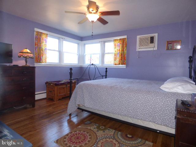 437 Edgehill Road York, PA 17403 - Photo 7 of 19 Bedroom