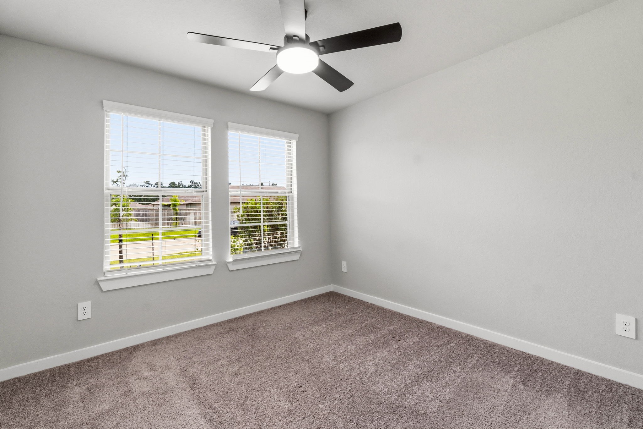 22235 Cardinal Crest Lane New Caney, TX 77357 - Photo 20 of 41 Front bedroom 1