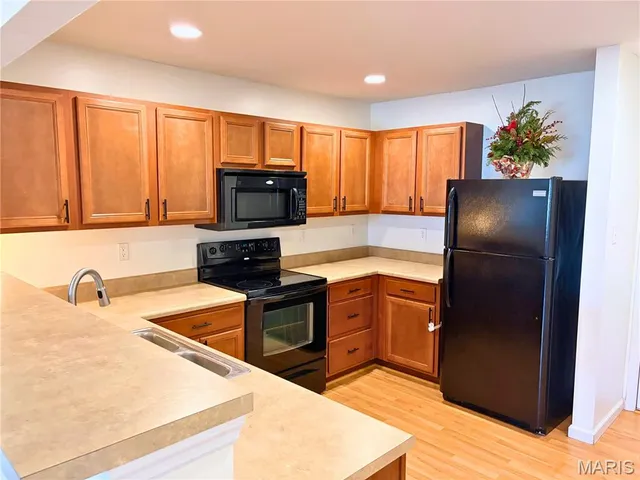 $2,300 | 223 Countryshire Drive, Lake St. Louis, MO 63367