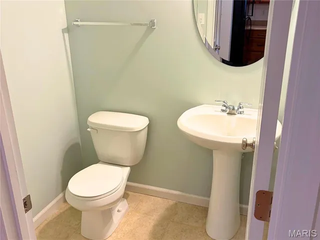 $2,300 | 223 Countryshire Drive, Lake St. Louis, MO 63367