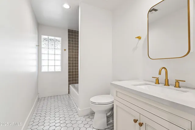 $2,250,000 | 4142 East Stanford Drive, Phoenix, AZ 85018