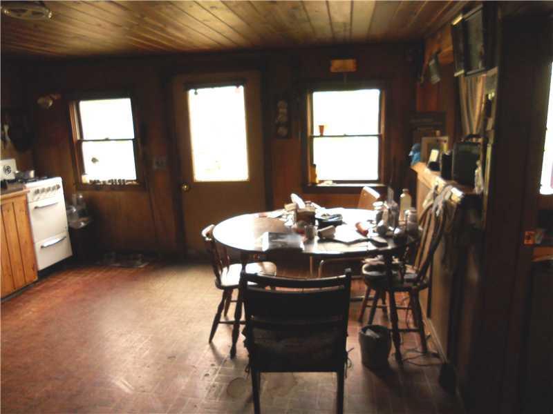 186 Eaton Road Dexter, ME 04930 - Photo 7 of 17 Kitchen.