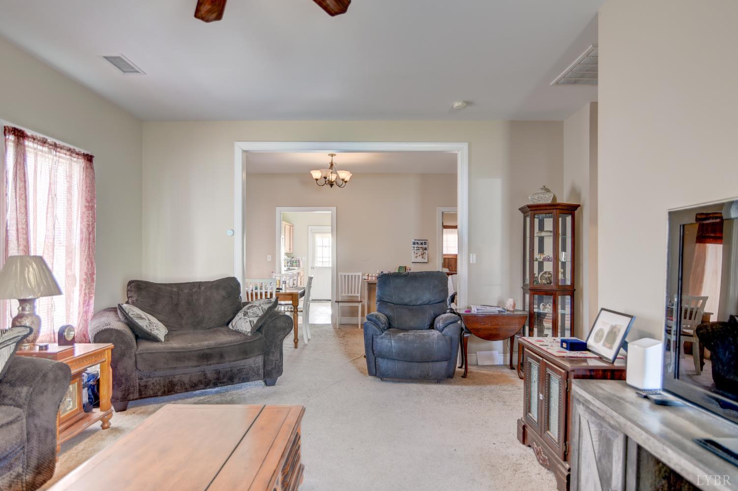 45 Halsey Road Lynchburg, VA 24501 - Photo 4 of 27