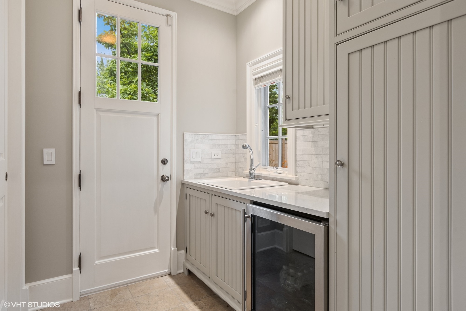 725 Walden Road Winnetka, IL 60093 - Photo 16 of 84 a bathroom with a granite countertop sink and a mirror