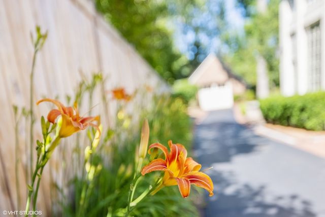 $3,200,000 | 725 Walden Road, Winnetka, IL 60093