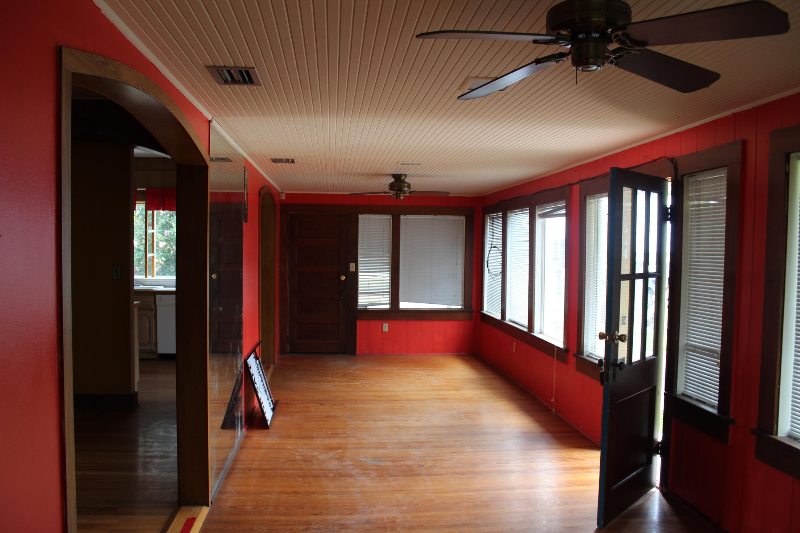 719 Bacom Point Road Pahokee, FL 33476 - Photo 7 of 10 Front Porch