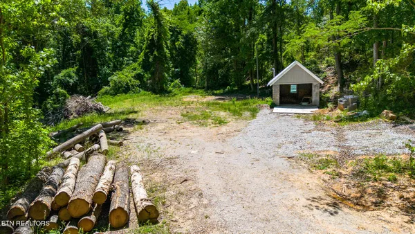$139,000 | 741 Northwest Bazel Road, Harriman, TN 37748