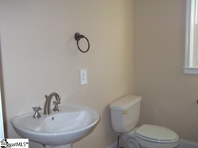 131 Oaklawn Road Pelzer, SC 29669 - Photo 17 of 25