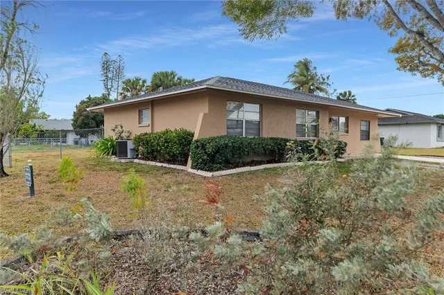 $535,000 | 4502 22nd Place Southwest, Naples, FL 34116