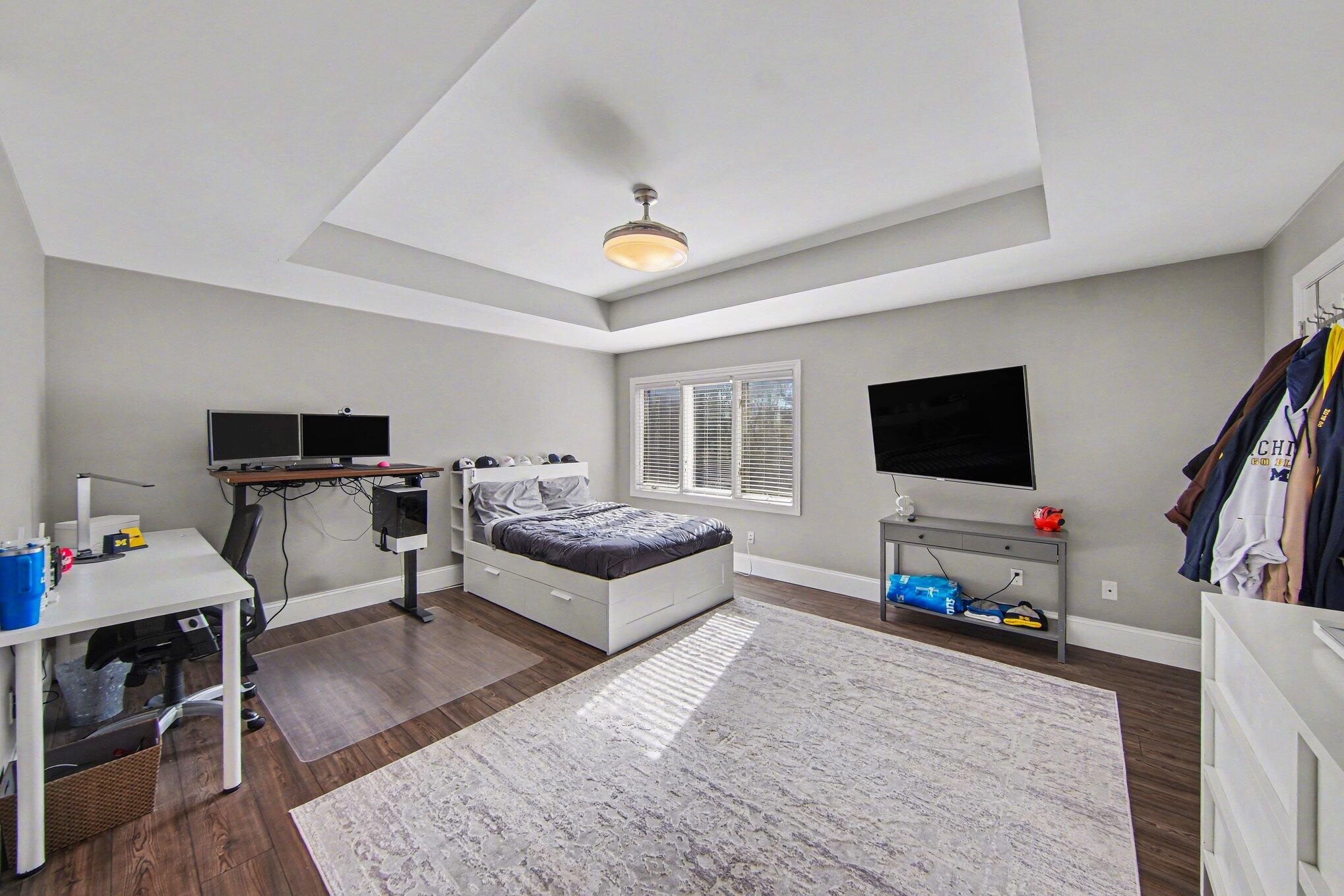 5050 Village Road Saline, MI 48176 - Photo 77 of 168 071_file_5312