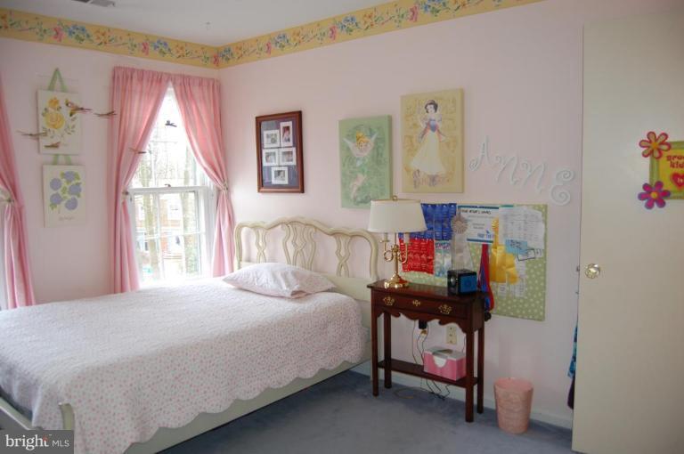 11481 Bingham Terrace Reston, VA 20191 - Photo 17 of 30 Bedroom #3