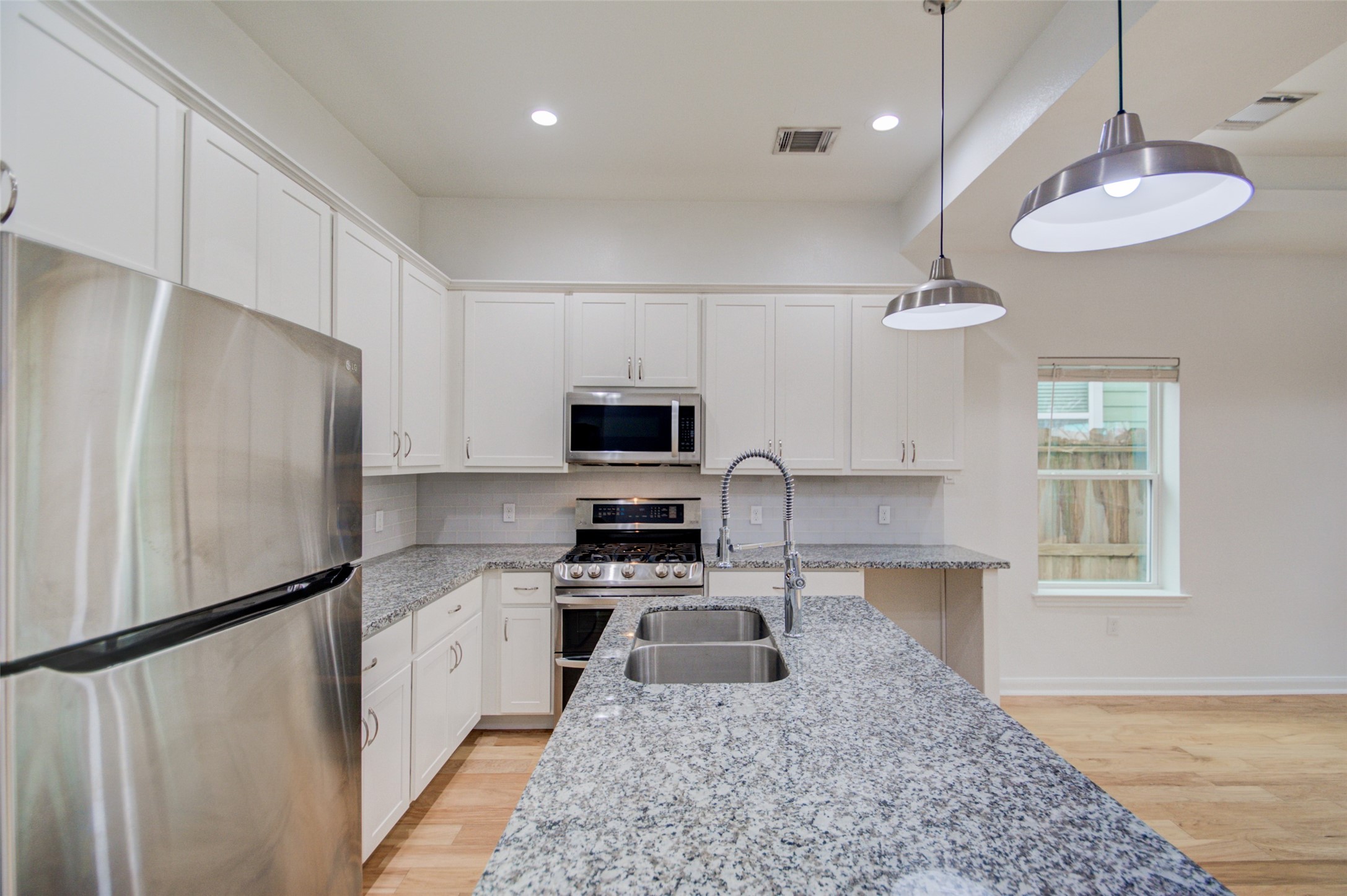 7803 Tierwester Street Houston, TX 77021 - Photo 8 of 47