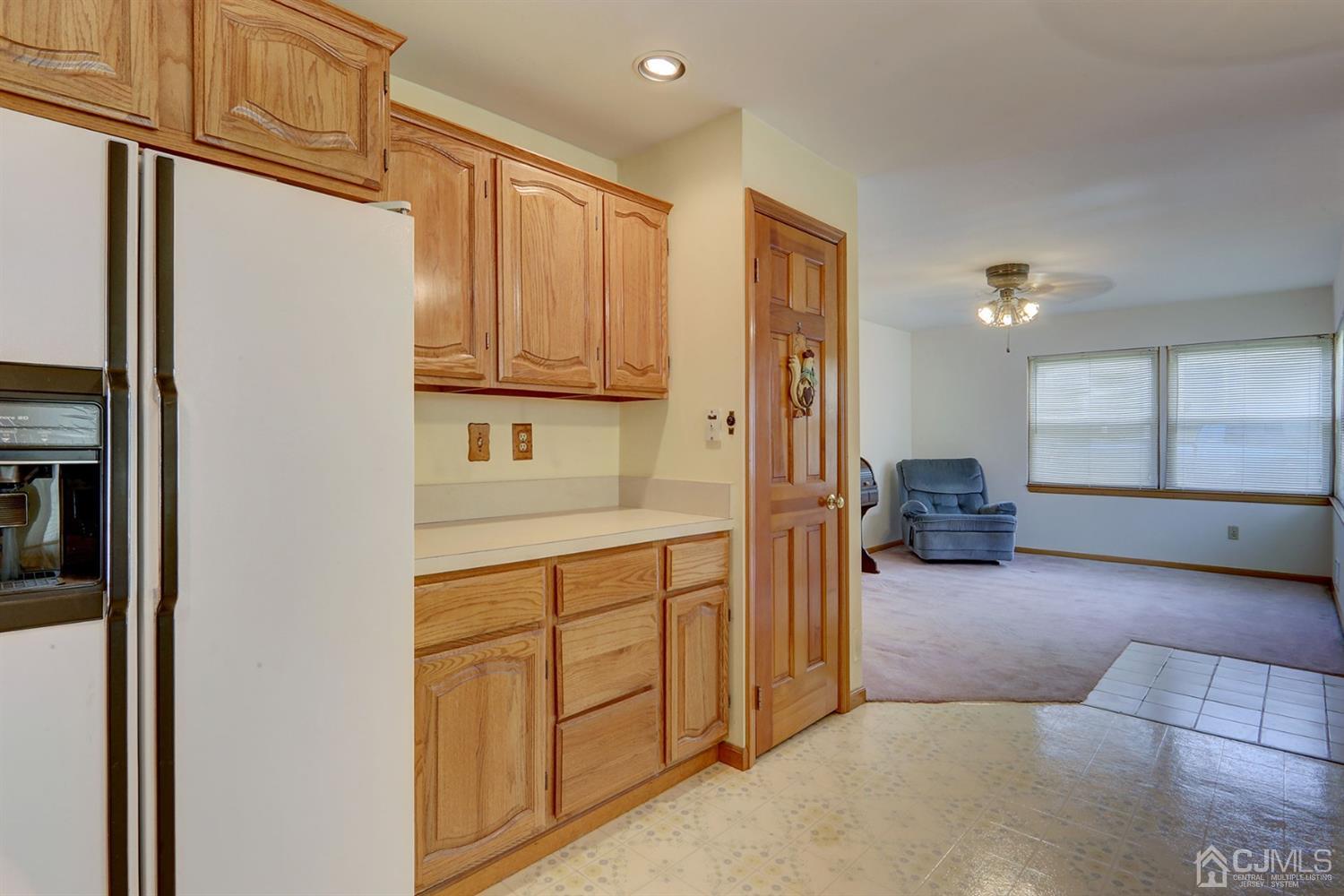 23 Preston Road East Brunswick, NJ 08816 - Photo 8 of 27 Gallery Image 8