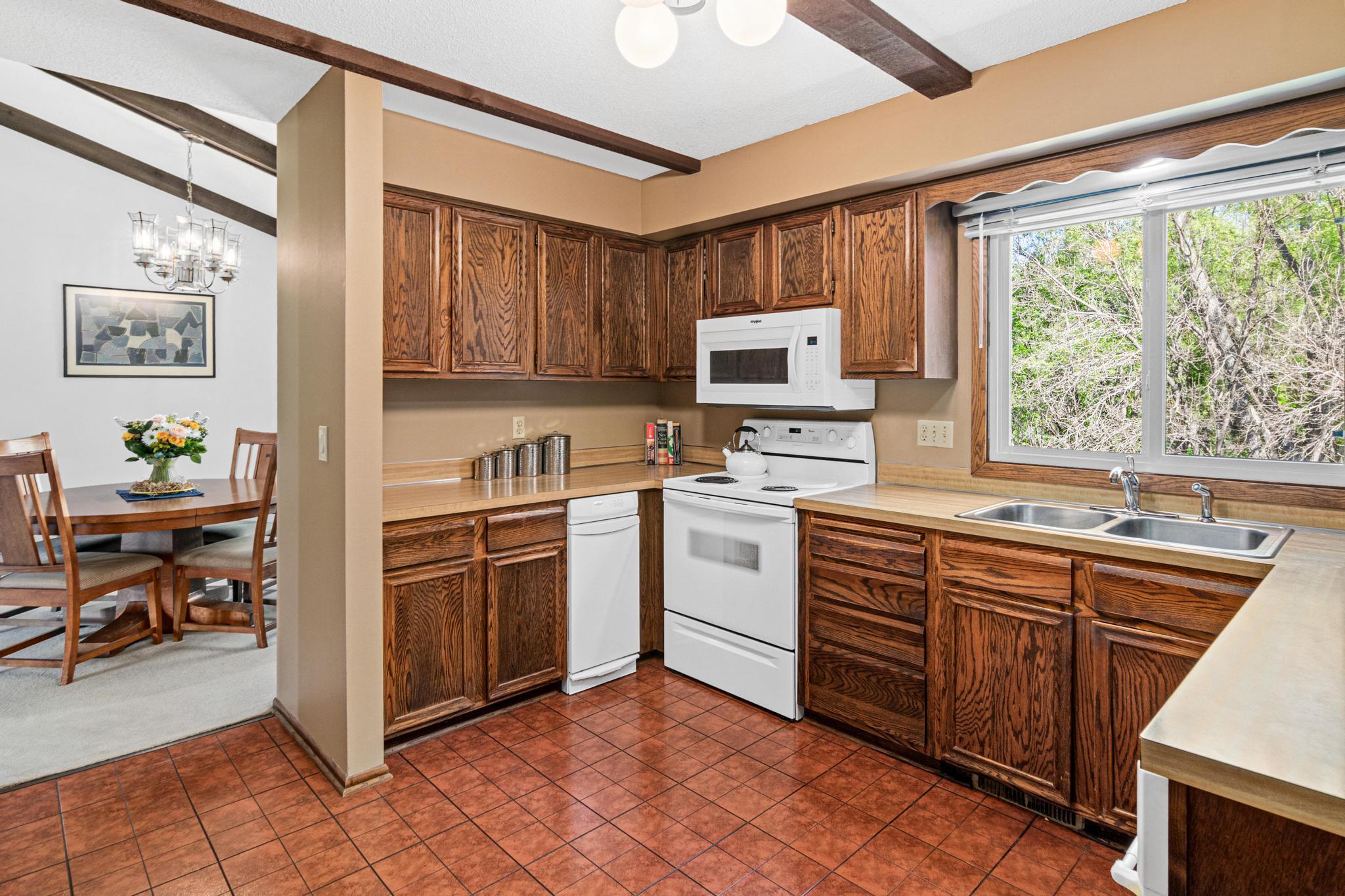 8370 West 107th Street Bloomington, MN 55438 - Photo 12 of 29