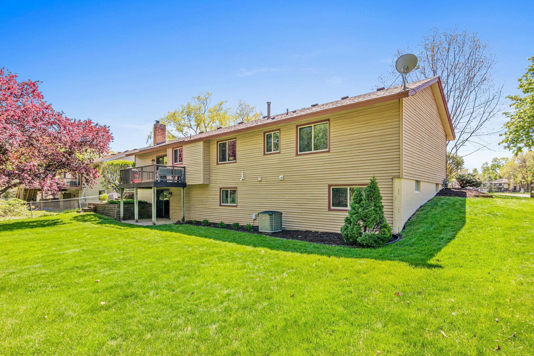 8370 West 107th Street Bloomington, MN 55438 - Photo 27 of 29