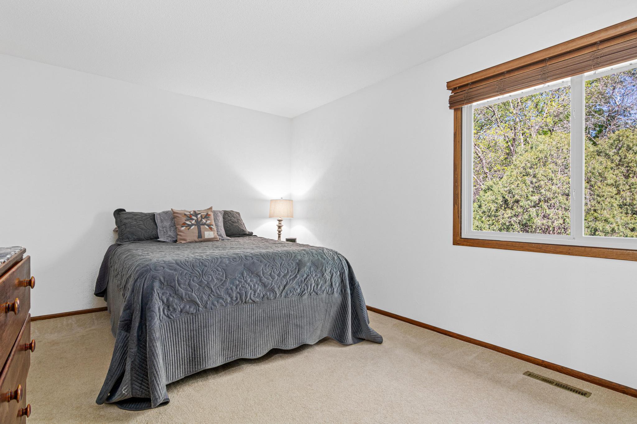 8370 West 107th Street Bloomington, MN 55438 - Photo 6 of 29