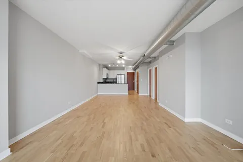 $449,000 | 1610 West Fullerton Avenue, Unit 403, Chicago, IL 60614