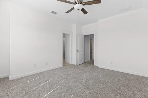 $2,100 | 120 Hartson Drive, Taylor, TX 76574