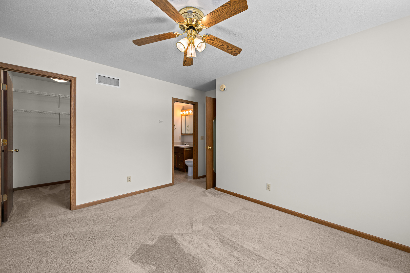 3004 3rd Street, Unit 10 Moline, IL 61265 - Photo 10 of 26