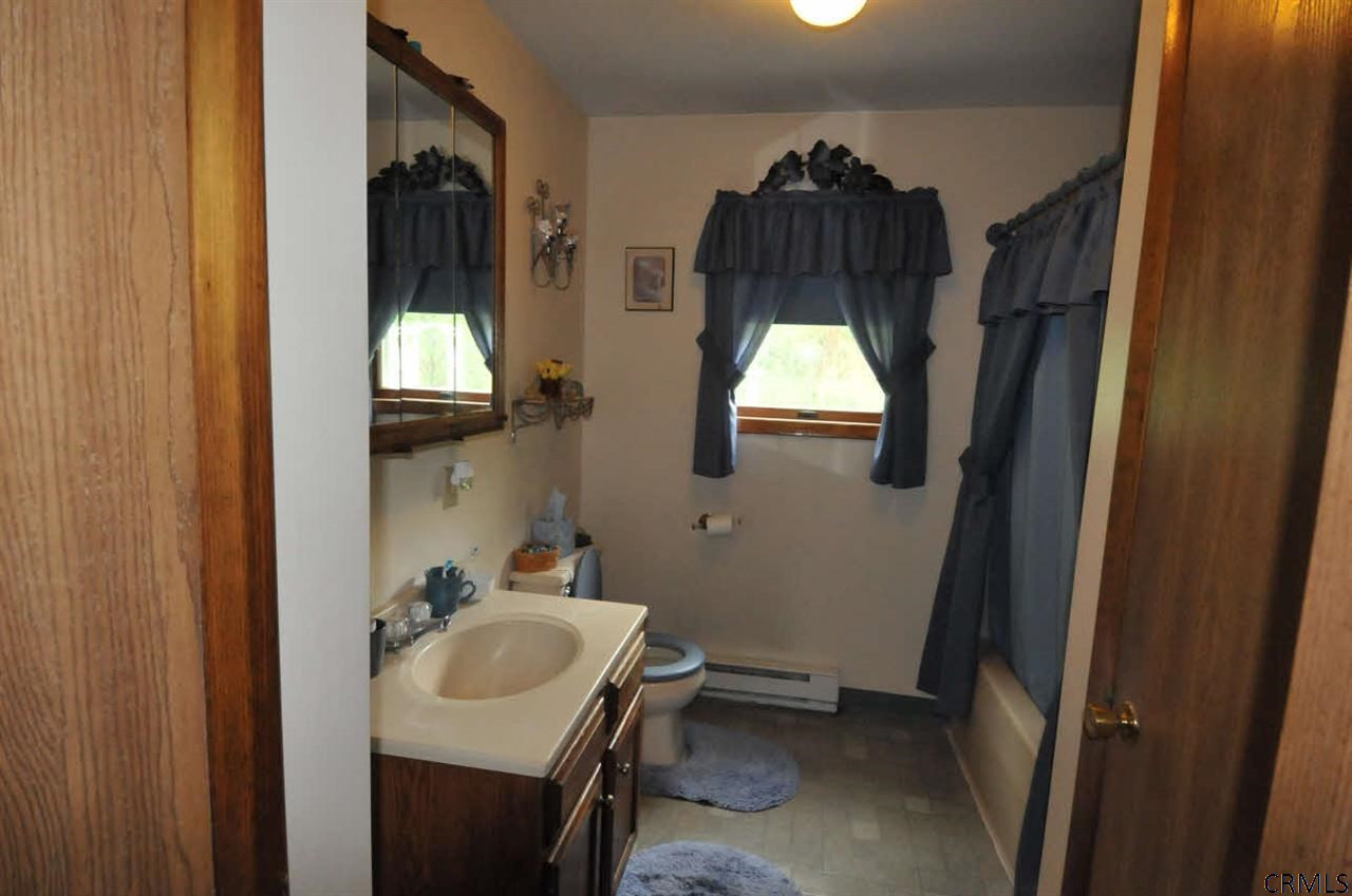 264 West Milton Road Milton, NY 12020 - Photo 4 of 9 Photo 4