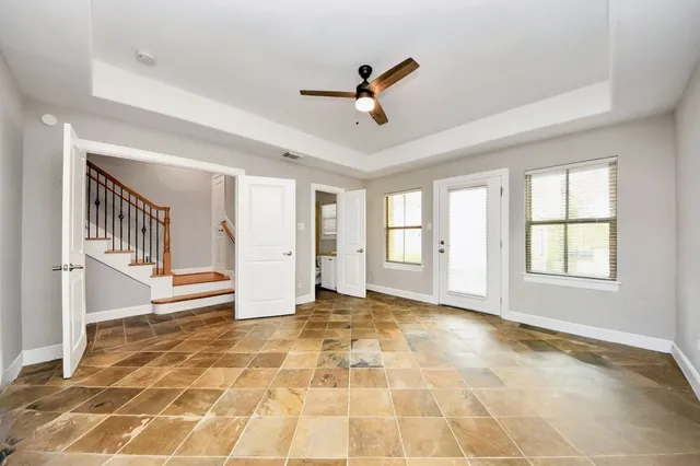 $2,975 | 584 Bomar Street, Houston, TX 77006