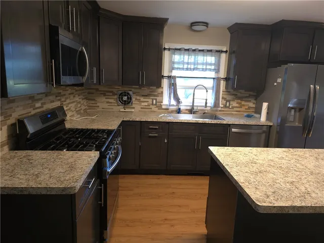 $2,600 | 2093 Lehigh Station Road, Henrietta, NY 14534