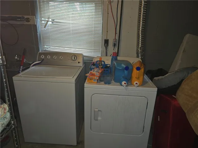 $2,600 | 2093 Lehigh Station Road, Henrietta, NY 14534