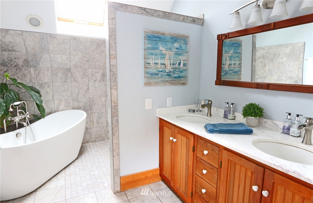 8718 Van Decar Road Southeast Port Orchard, WA 98367 - Photo 31 of 40 Gallery Image 31
