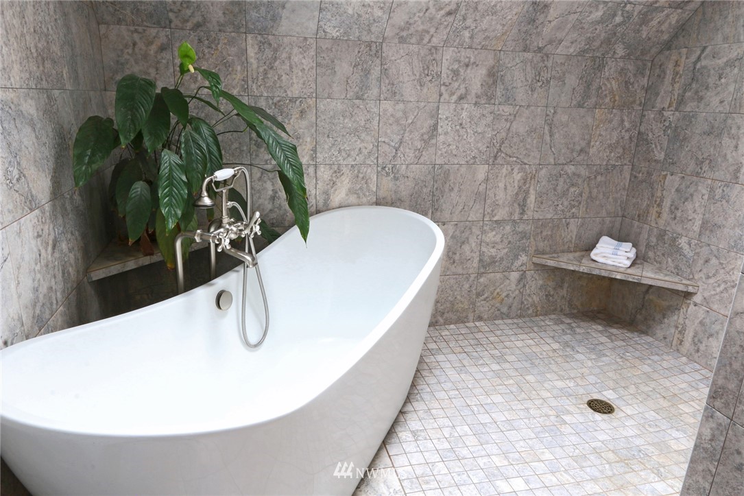 8718 Van Decar Road Southeast Port Orchard, WA 98367 - Photo 32 of 40 Gallery Image 32