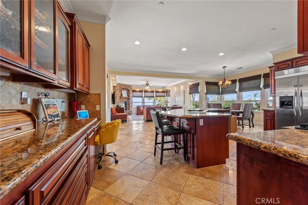 9609 Equestrian Drive Riverside, CA 92503 - Photo 14 of 41