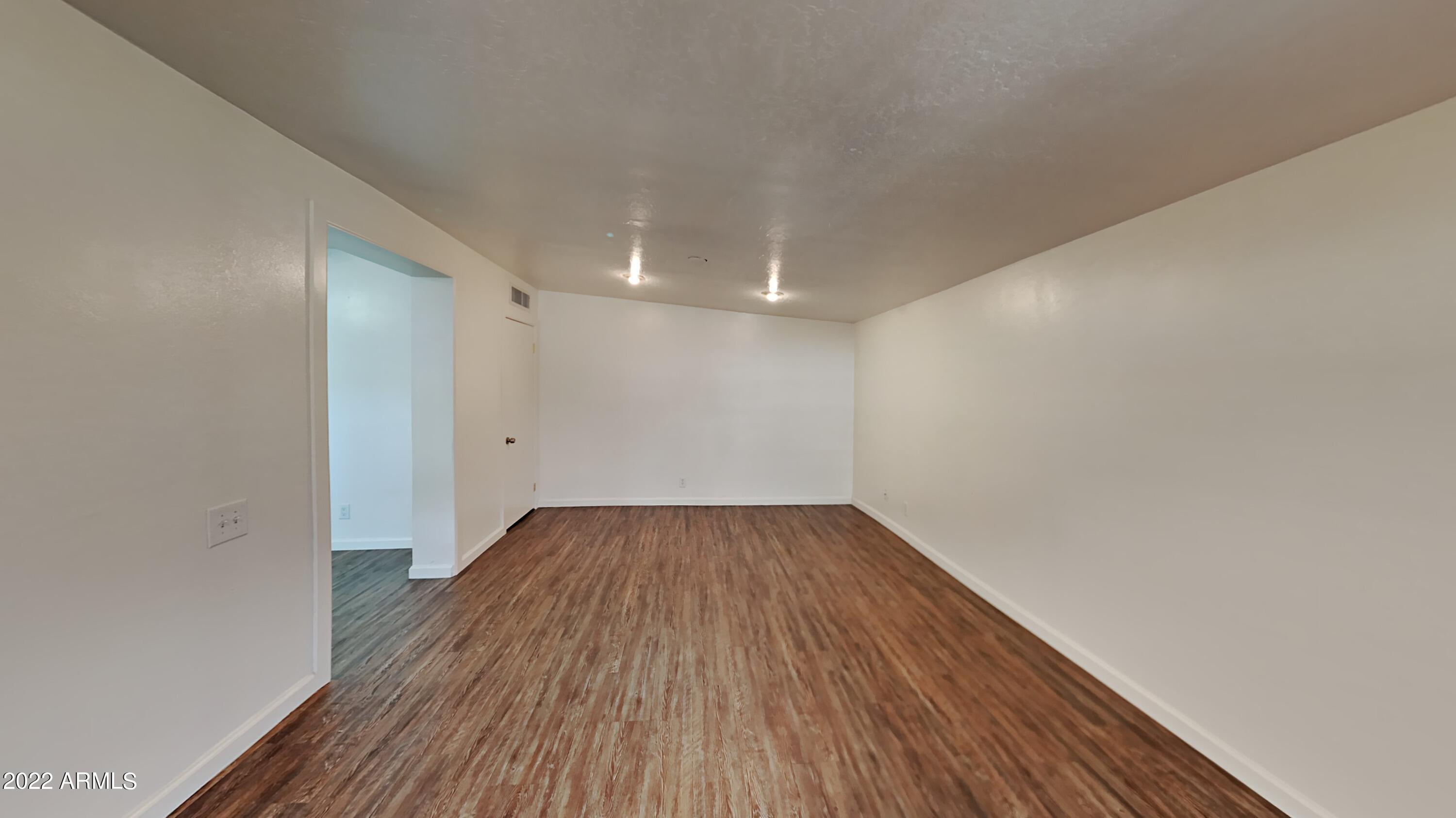 3110 West Wethersfield Road Phoenix, AZ 85029 - Photo 5 of 13 5_Image_Vvt3rxudSy