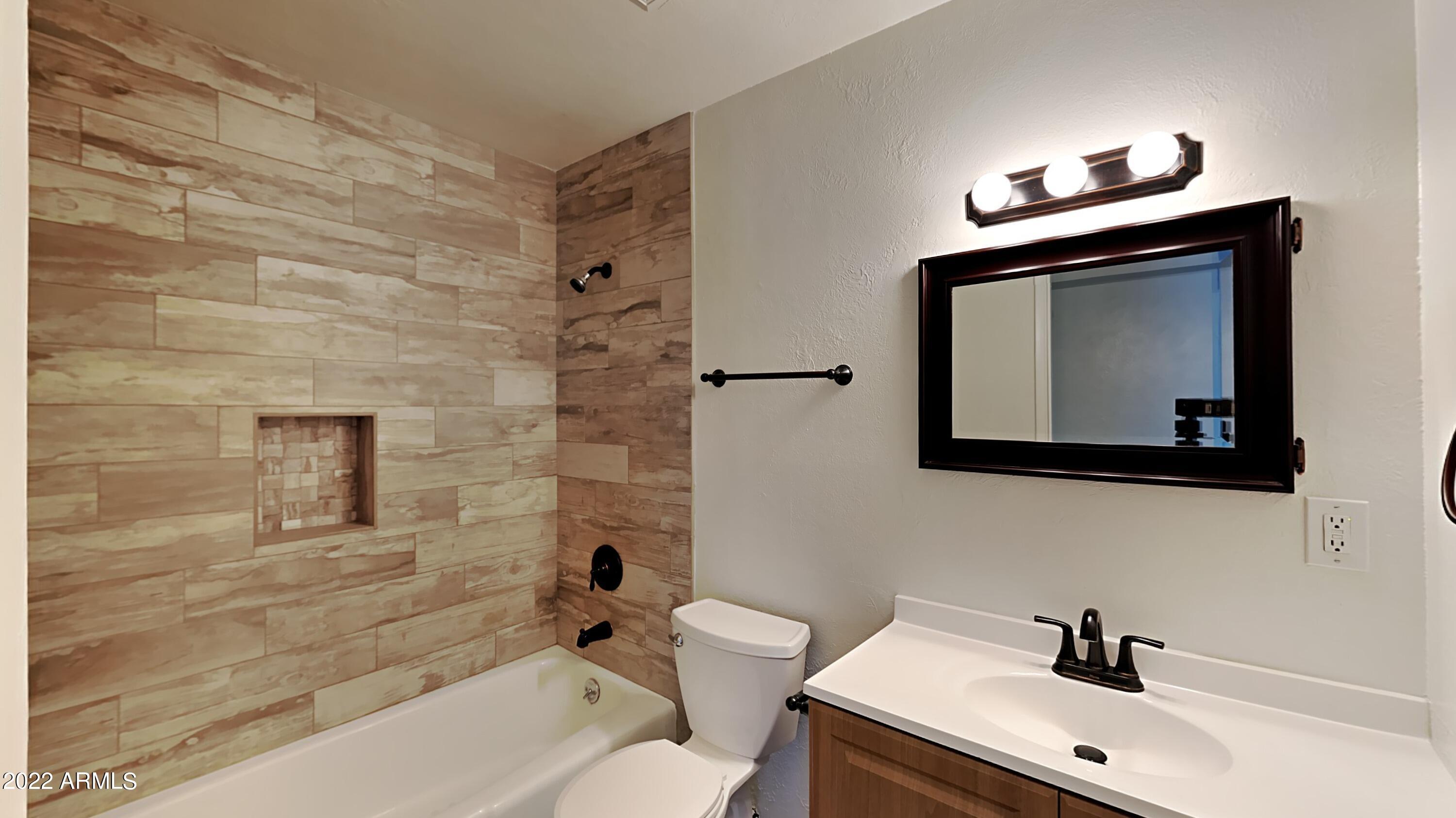 3110 West Wethersfield Road Phoenix, AZ 85029 - Photo 9 of 13 17_Image_ccJHDNXusU