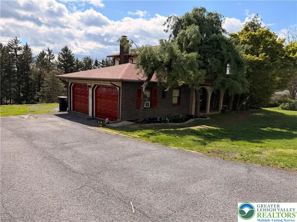 $3,200 | 1170 Oakhurst Drive, Slatington, PA 18080