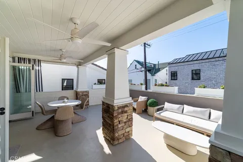 $10,500 | 3731 4th Avenue, Corona del Mar, CA 92625