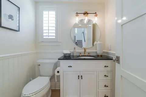 $10,500 | 3731 4th Avenue, Corona del Mar, CA 92625