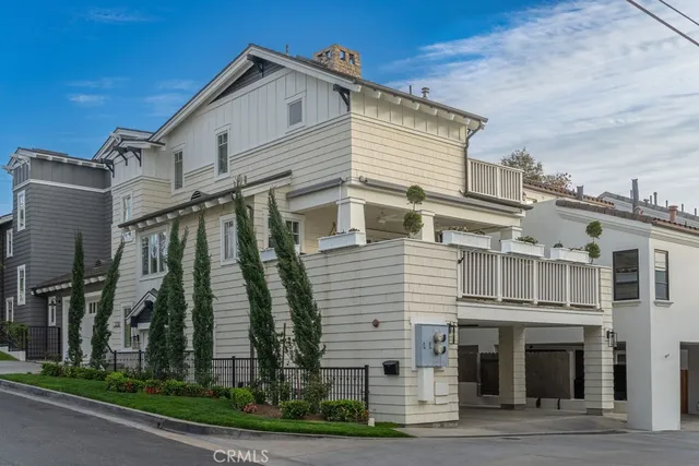 $10,500 | 3731 4th Avenue, Corona del Mar, CA 92625