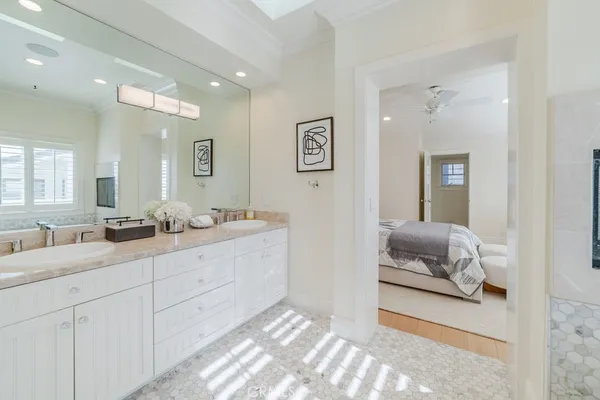 $11,500 | 3731 4th Avenue, Corona del Mar, CA 92625