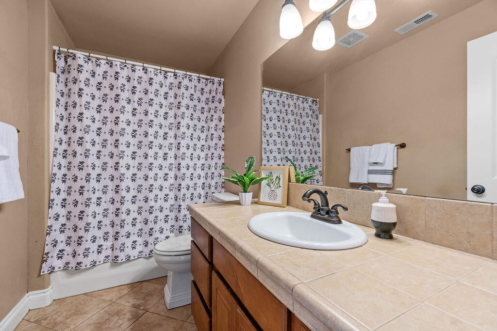 67350 Gist Road Bend, OR 97703 - Photo 27 of 61 RileyVisualsa-35