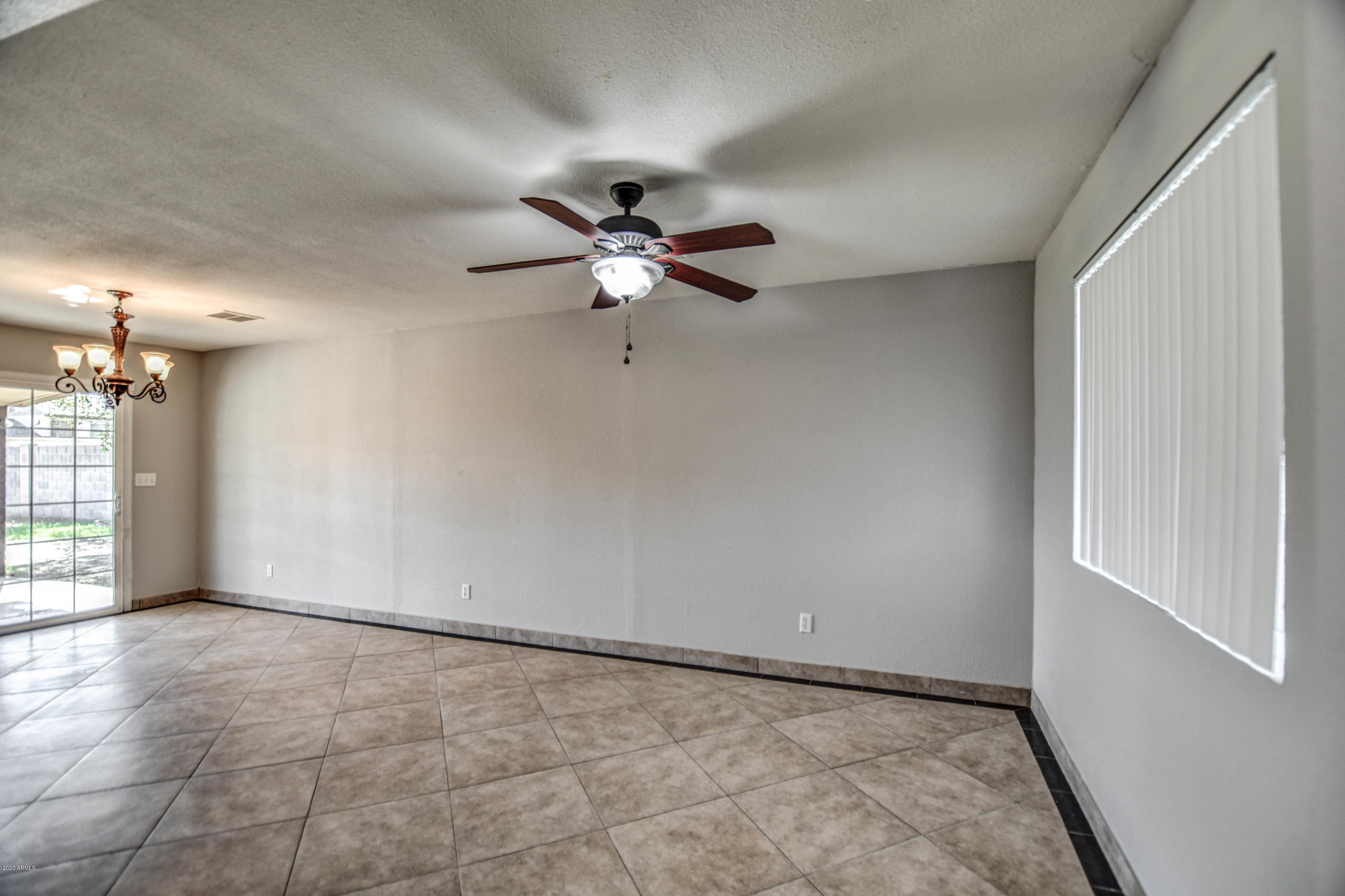 3807 West Bloomfield Road Phoenix, AZ 85029 - Photo 8 of 22 LR