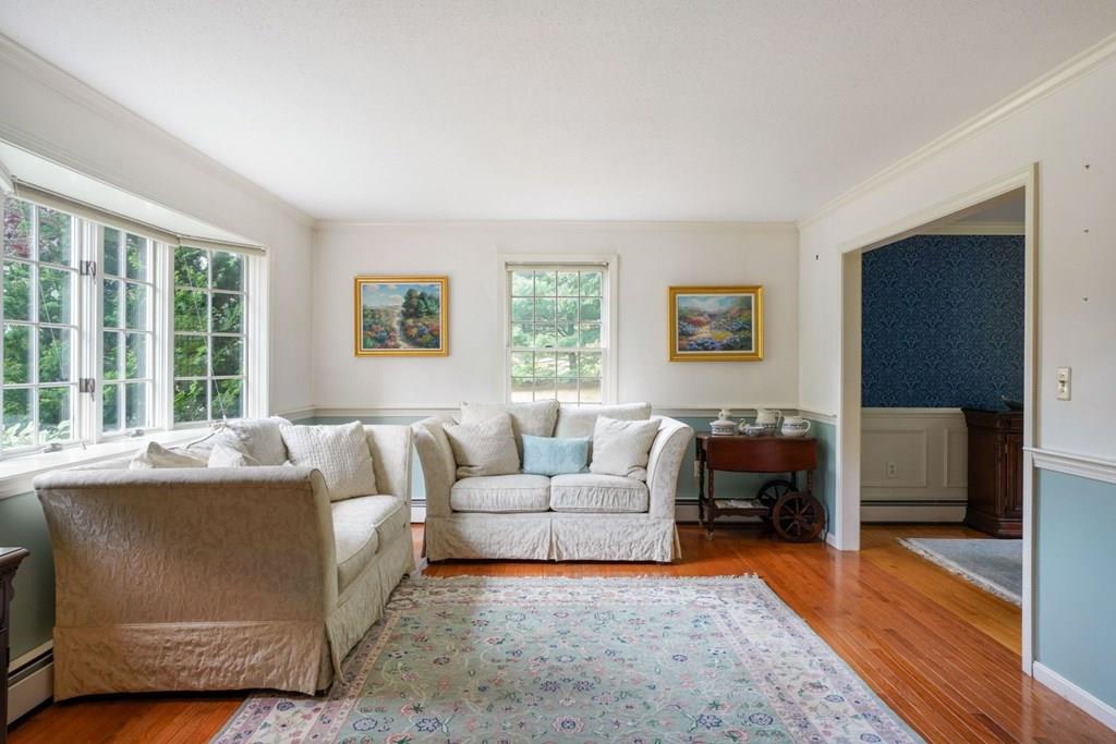 2 Nobscott Road Medway, MA 02053 - Photo 4 of 40 Gallery Image 4