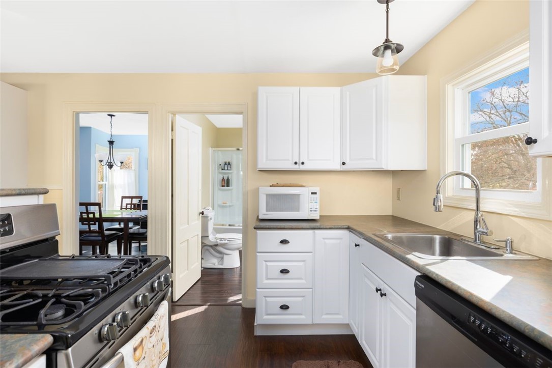 17 Francis Street Coventry, RI 02816 - Photo 11 of 22