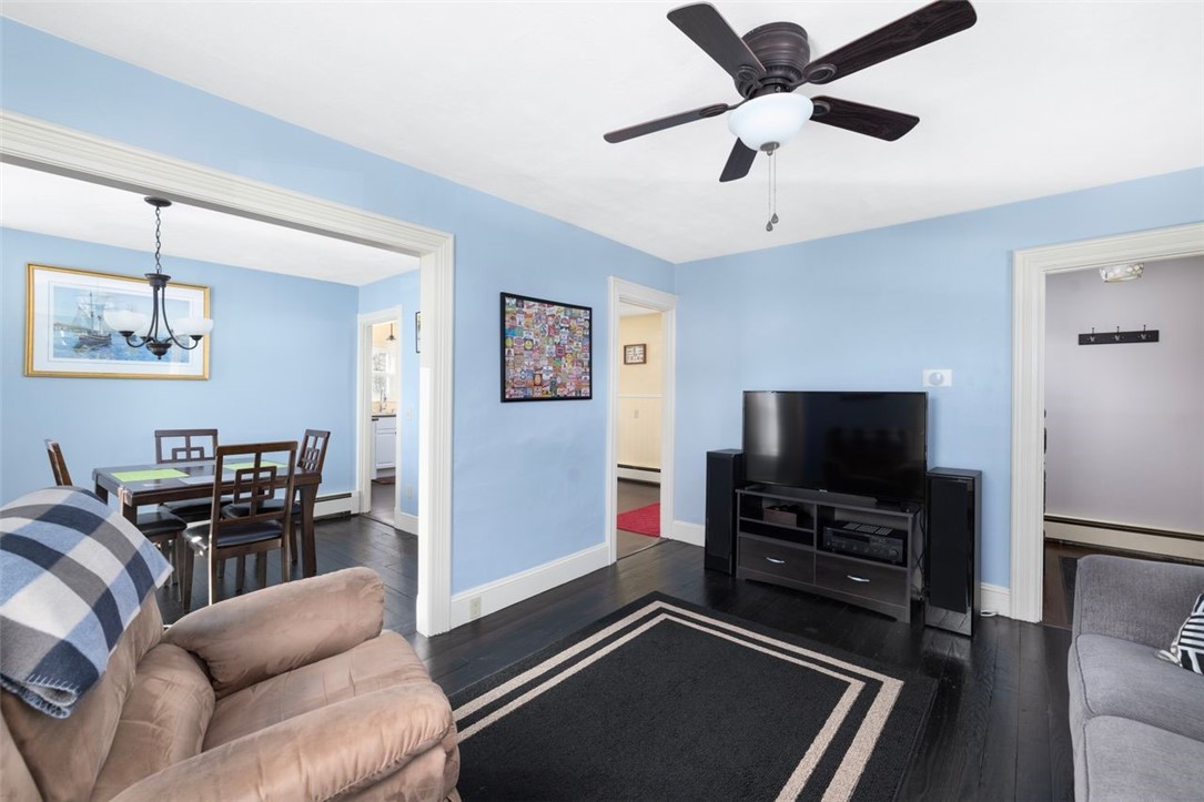 17 Francis Street Coventry, RI 02816 - Photo 4 of 22