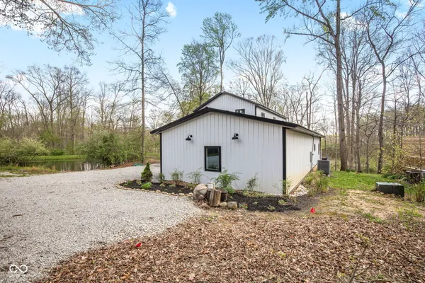 $875,000 | 8446 East Parkview Drive, Rockville, IN 47872