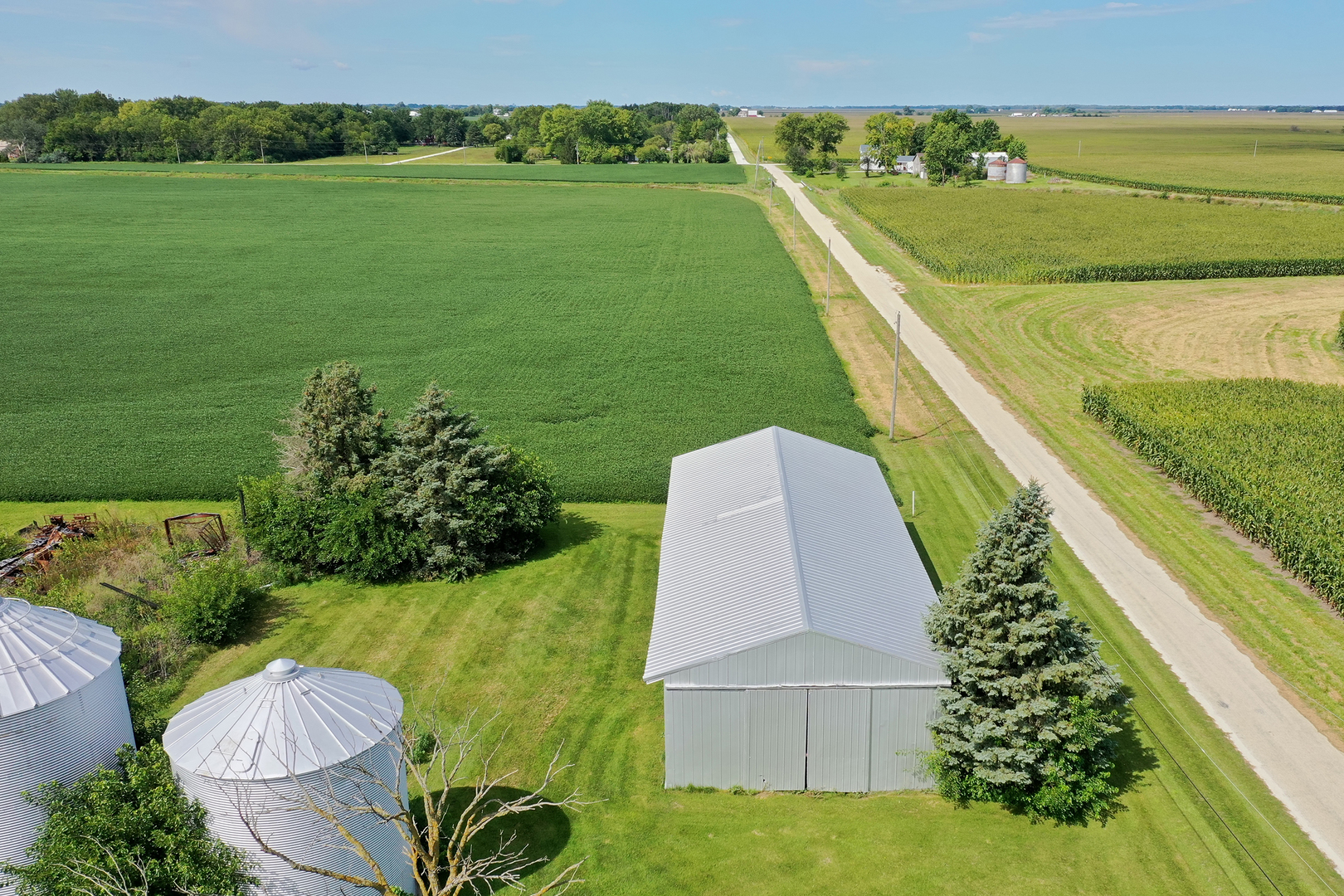12710 West 1000N Road Herscher, IL 60941 - Photo 19 of 30 a view of a lake with a yard