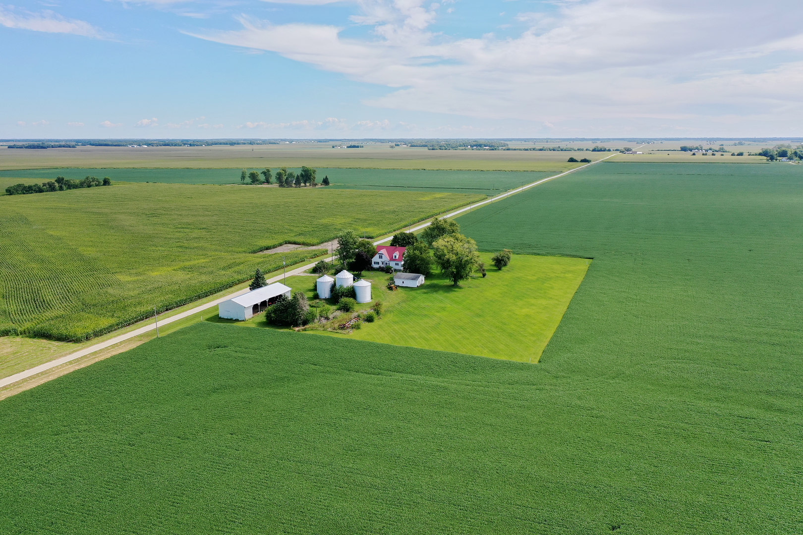 12710 West 1000N Road Herscher, IL 60941 - Photo 30 of 30 a view of a golf course with a lake