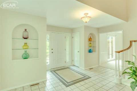 8308 Fenton Road Grand Blanc, MI 48439 - Photo 7 of 45 20438398-6.JPG