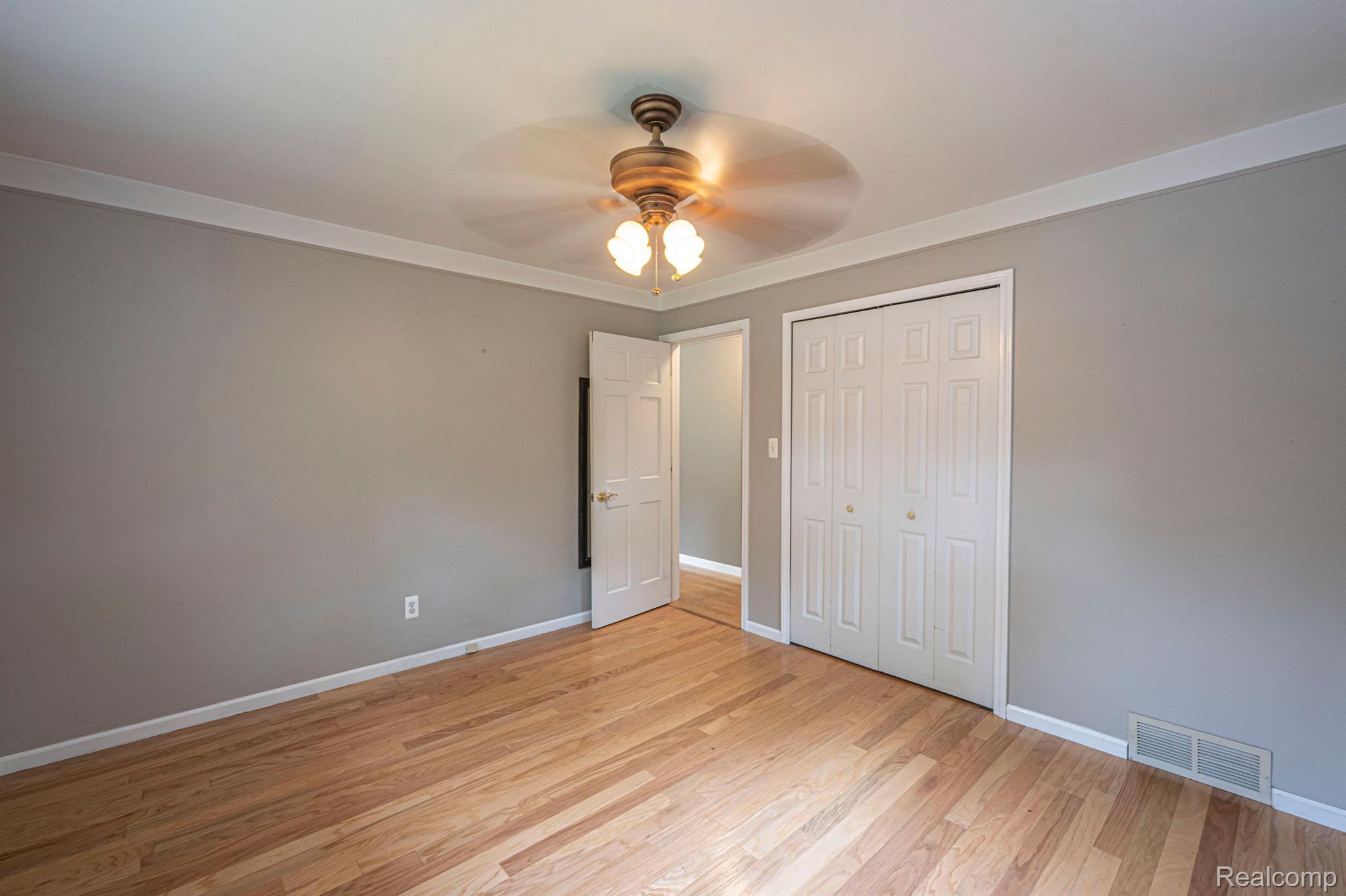 32621 Curtis Road Livonia, MI 48152 - Photo 39 of 42 Gallery Image 39