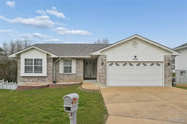 $280,000 | 4908 Paradise Meadows Drive, Arnold, MO 63010
